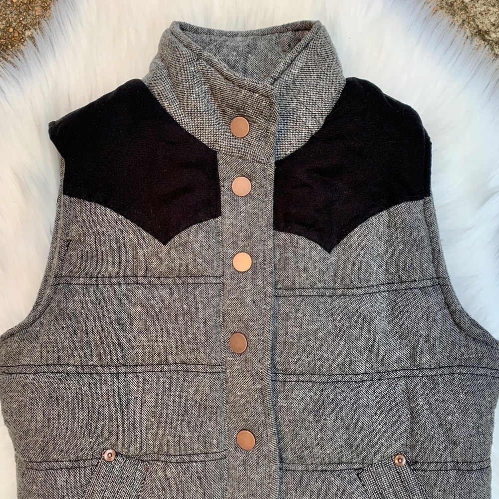 ✨Herringbone Gray Vest✨